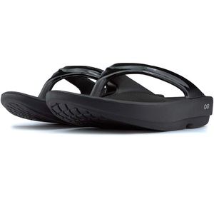 OOFOS oolala sandals